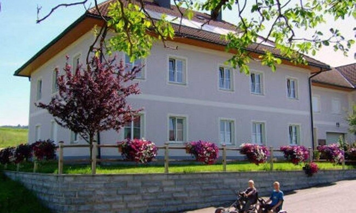 Gutau Apartment | Überlackner