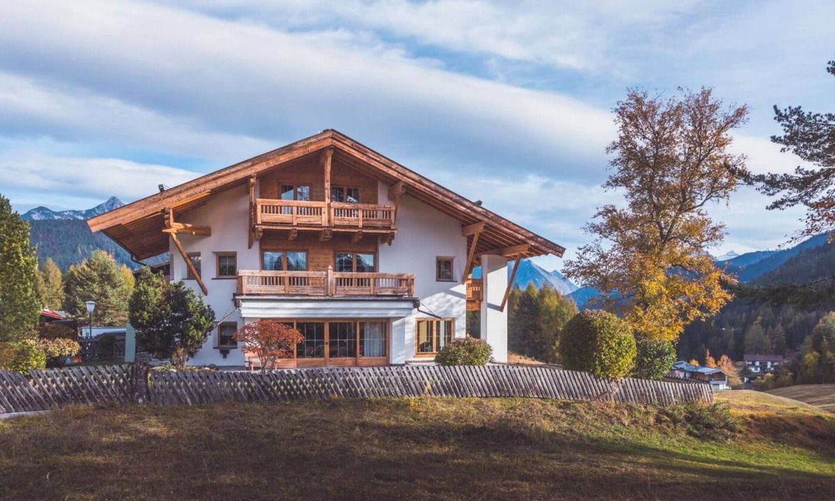 Seefeld in Tirol Apartment | Alpine chic in Haus Hahn, combined with modern elegance Chalet Seefelder Spitze by MoniCare