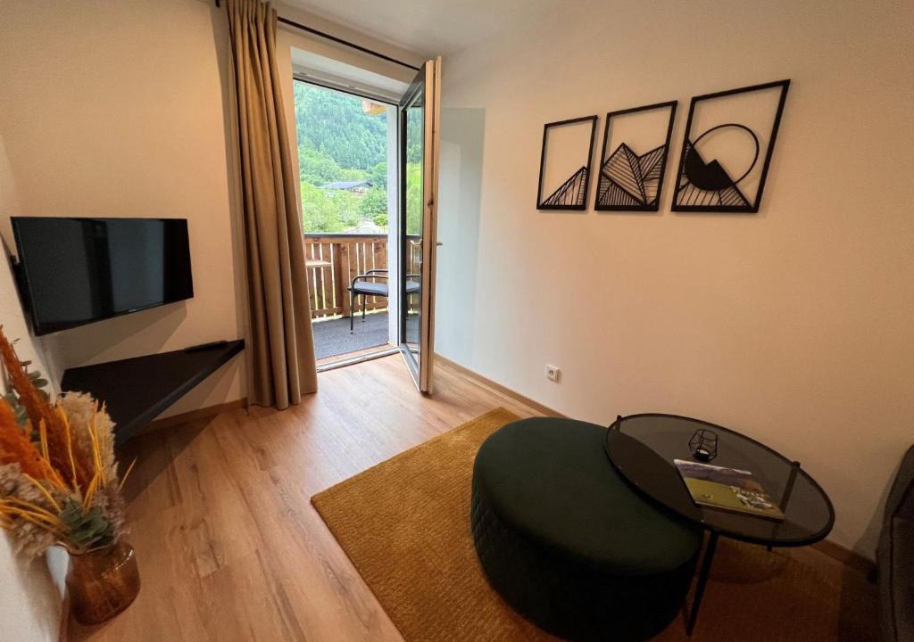 Fusch an der Grossglocknerstrasse Apartment | Apartment Apartement Haus Dankl by Interhome