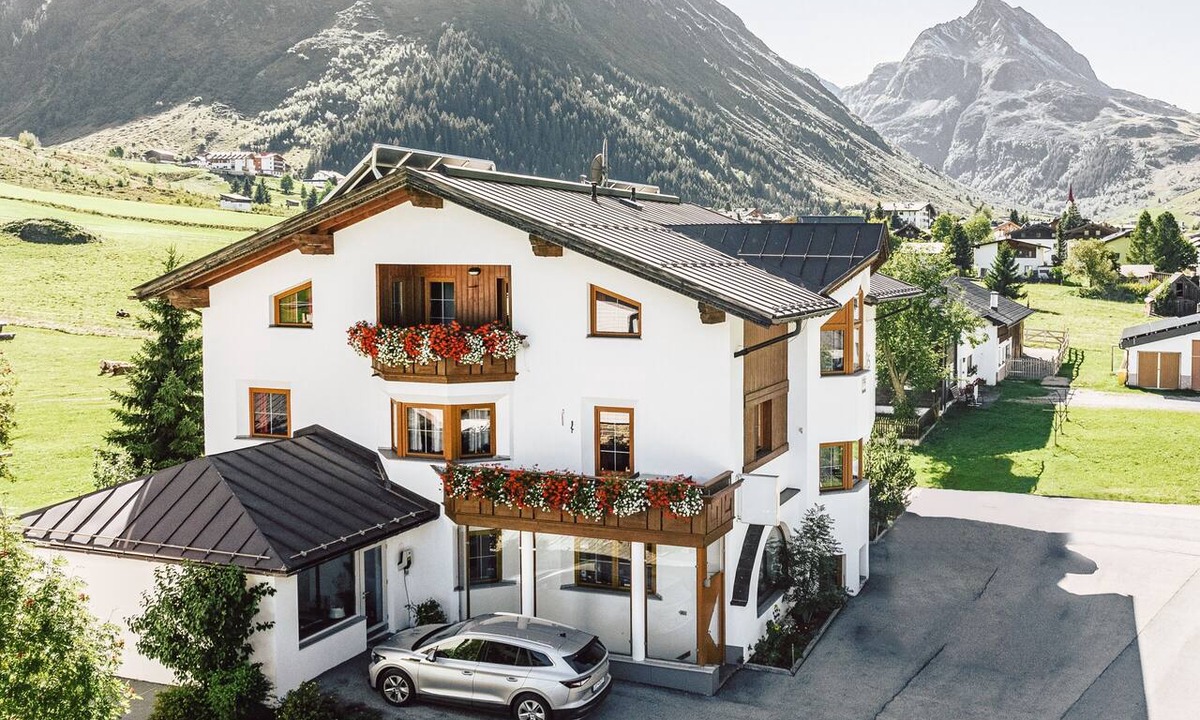 Galtur Apartment | Apart Zimalis - apartment for 4-5 people (2 bedrooms) in the Tyrolean mountains