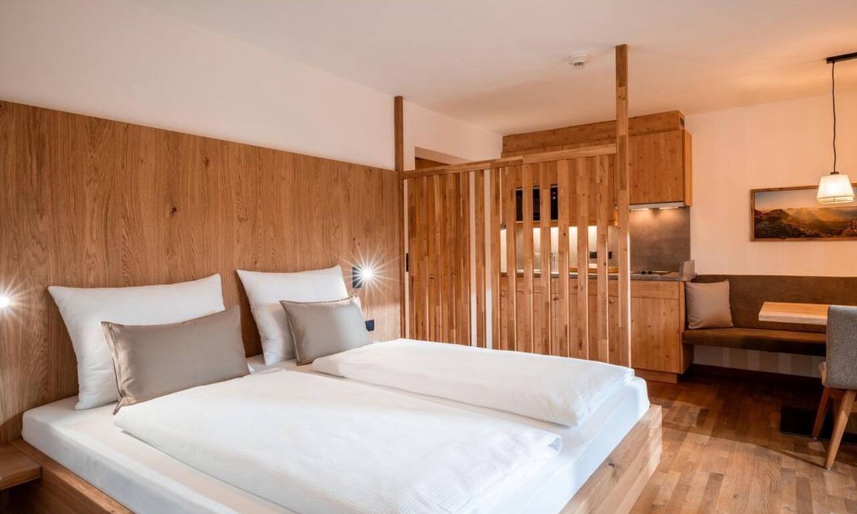Itter Apartment | Apartment 6 - Fuchs Apartment Building