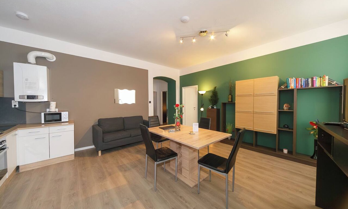 Funfhaus Apartment | Apartment No. 06 in Vienna near Schönbrunn/Westbahnhof | Keyless Check-In