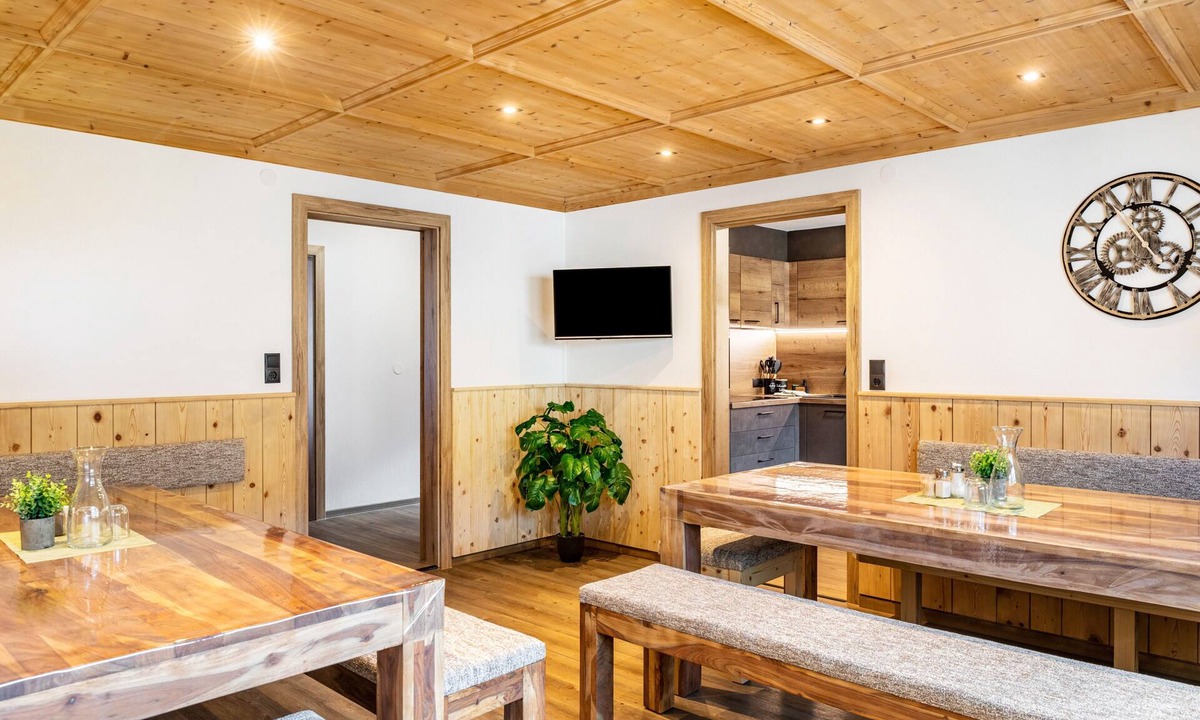 Ried im Zillertal Apartment | Apartment Catrin – Hochzillertal/Hochfügen Ski Area, Sauna, EV Charging, Mountain Views