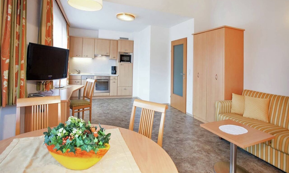 Stumm Apartment | Apartment in Kaltenbach near Ski Lift