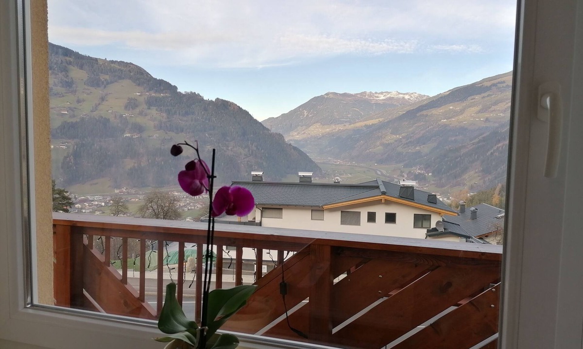 Hainzenberg Apartment | Apartment on the mountain and yet central