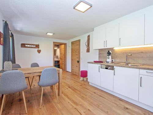 Mosern Apartment | Apartment Renauer by Interhome