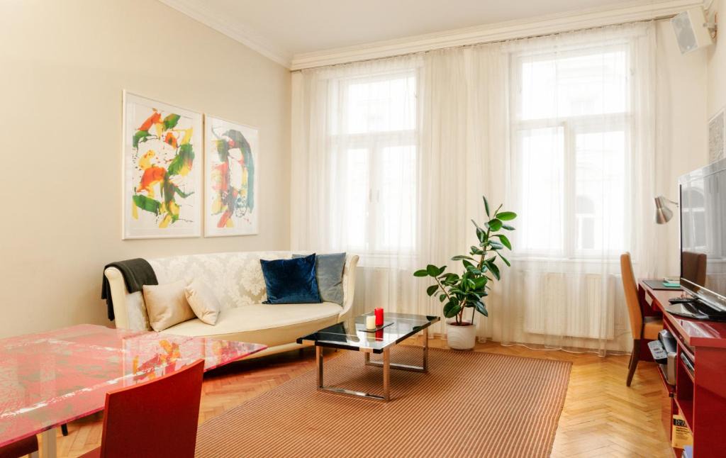 Himmelpfortgrund Apartment | Apartments Fuchsthallergasse