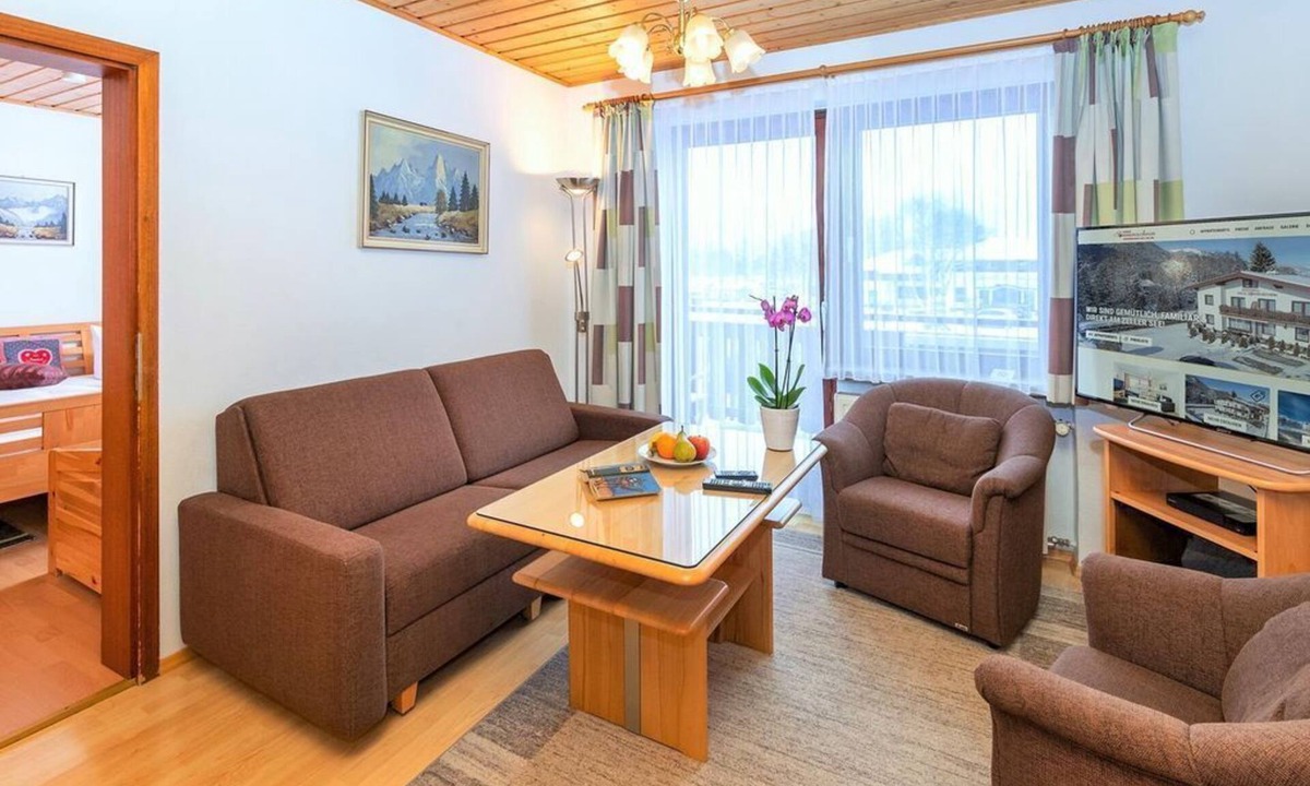 Maishofen Apartment | Appartement Nr. 2 mit Balkon Seeseite - Appartements Haus Sonnenschein