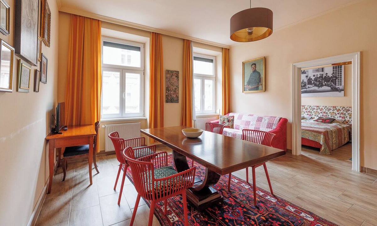 Funfhaus Hotel | Artsy Boutique Studio, 57 m², Art Nouveau hotel, ideal for extended stays