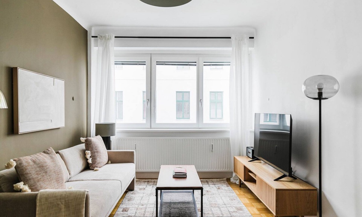 Josefstadt Apartment | Blueground | Josefstadt, elevator, nr landmarks