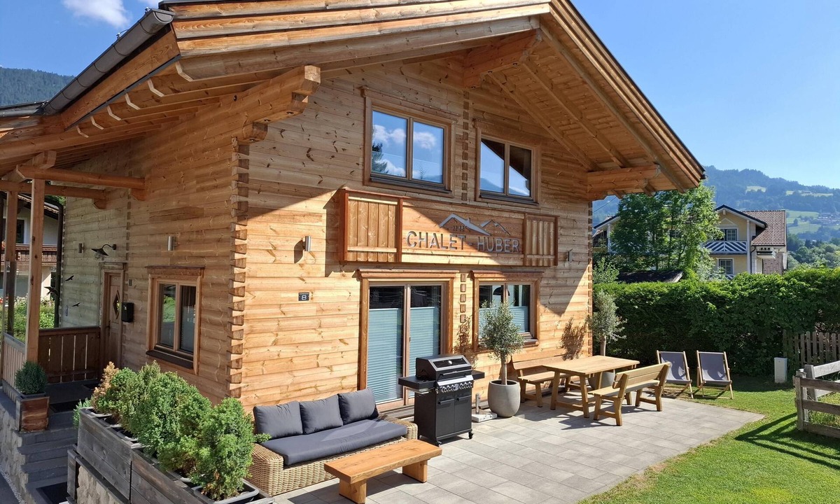 Aich House | “Chalet Huber” by Alpenidyll Apartments – Alpine Charm Meets Modern Comfort