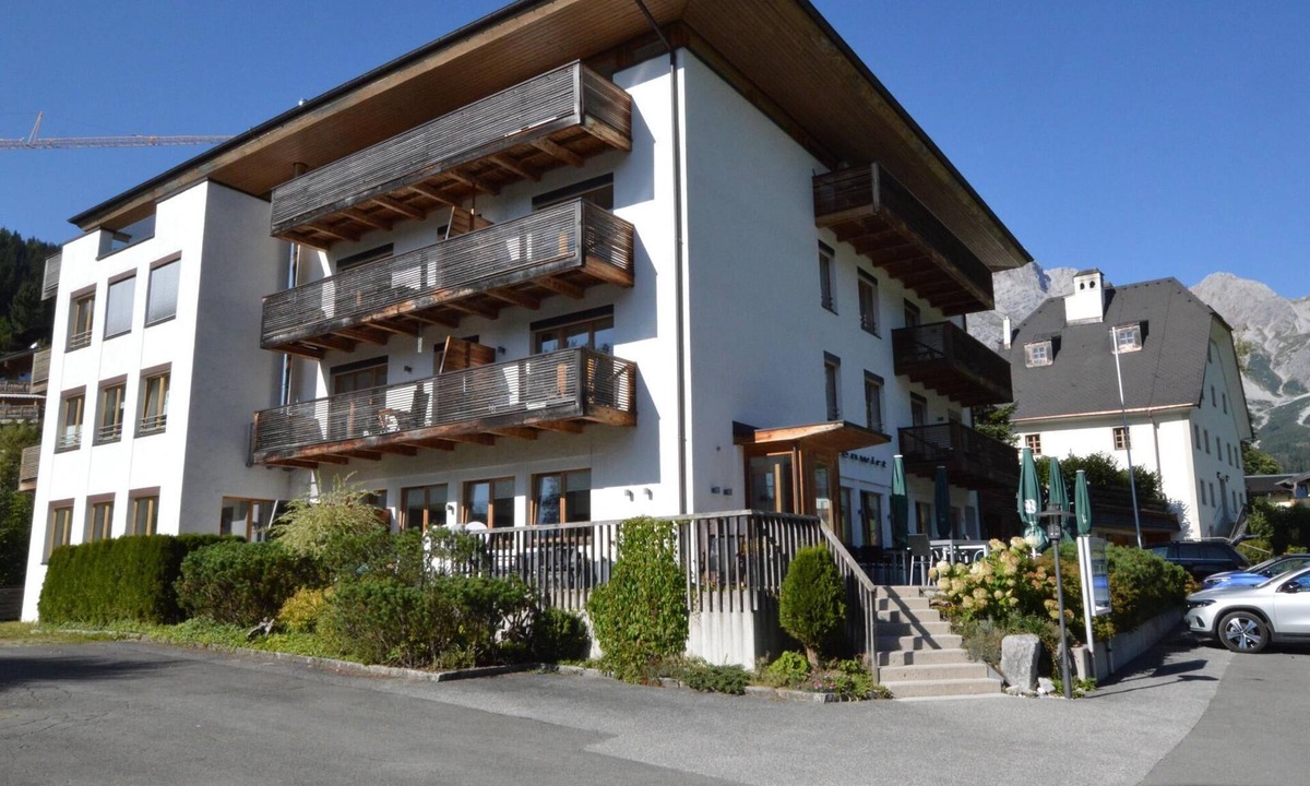 Hinterthal Apartment | Charming apartment in village on the ski slope