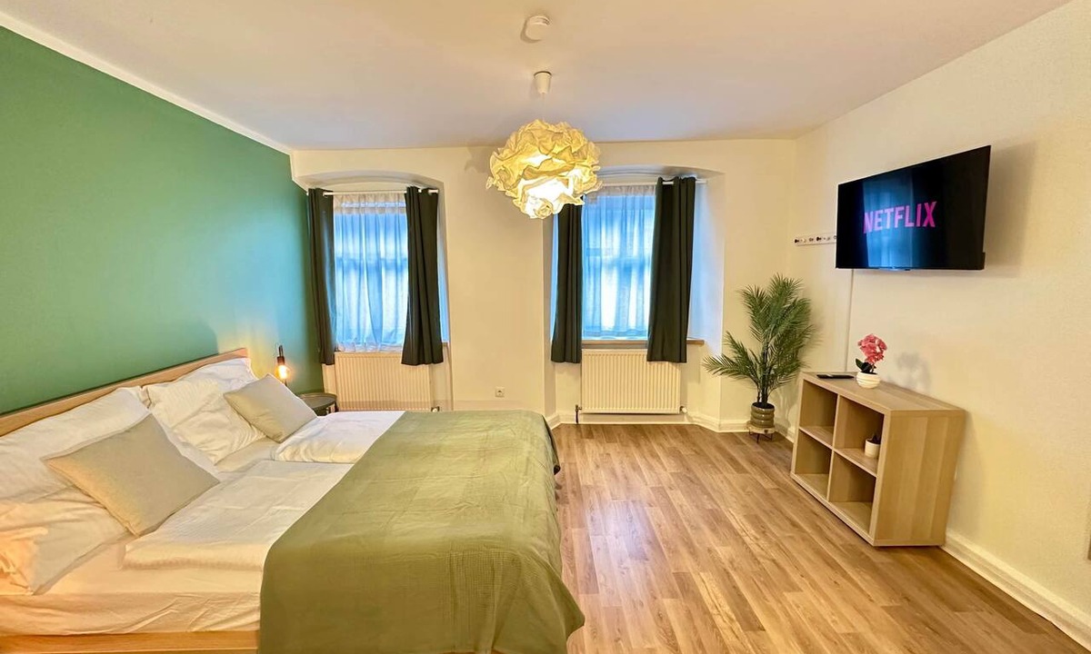 Lend Apartment | City Apartment Near Schlossberg