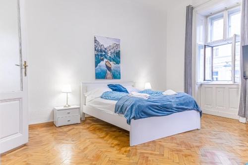 Neulerchenfeld Apartment | Comfy 2BR Apt for Up To 6P, Near Wiener Stadthalle