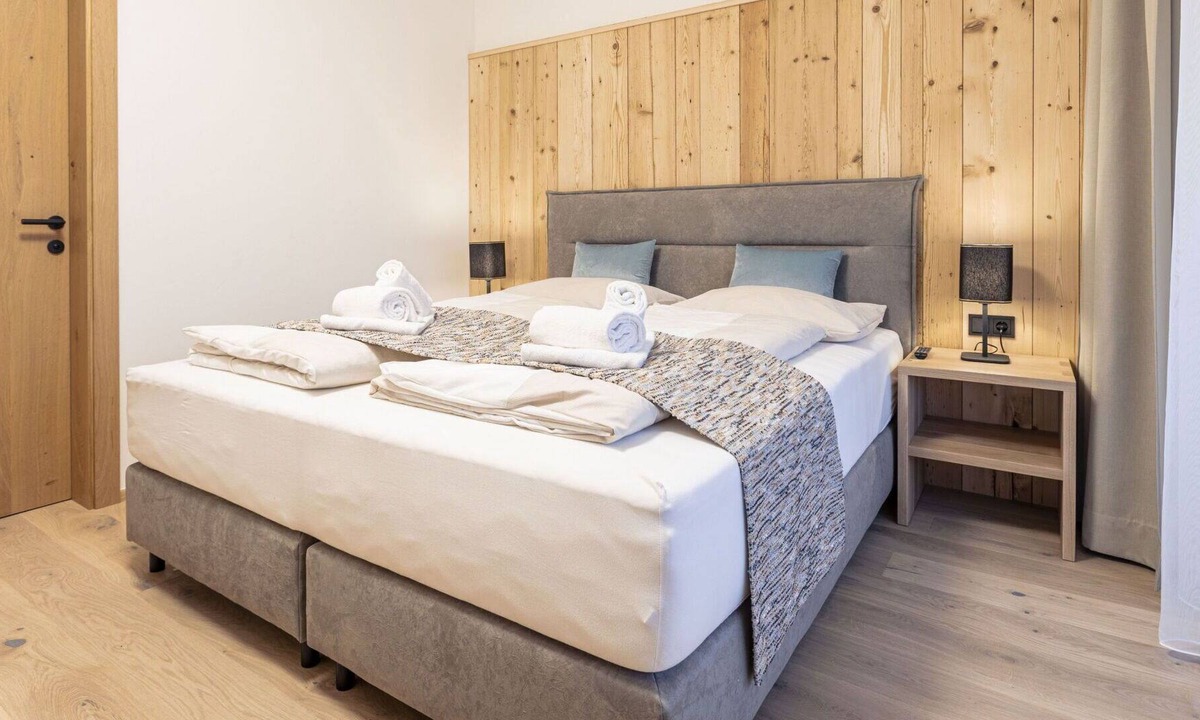 Reith bei Kitzbuehel Apartment | Cosy apartment for 6 guests with hot tub, WIFI, TV, balcony, pets allowed and parking