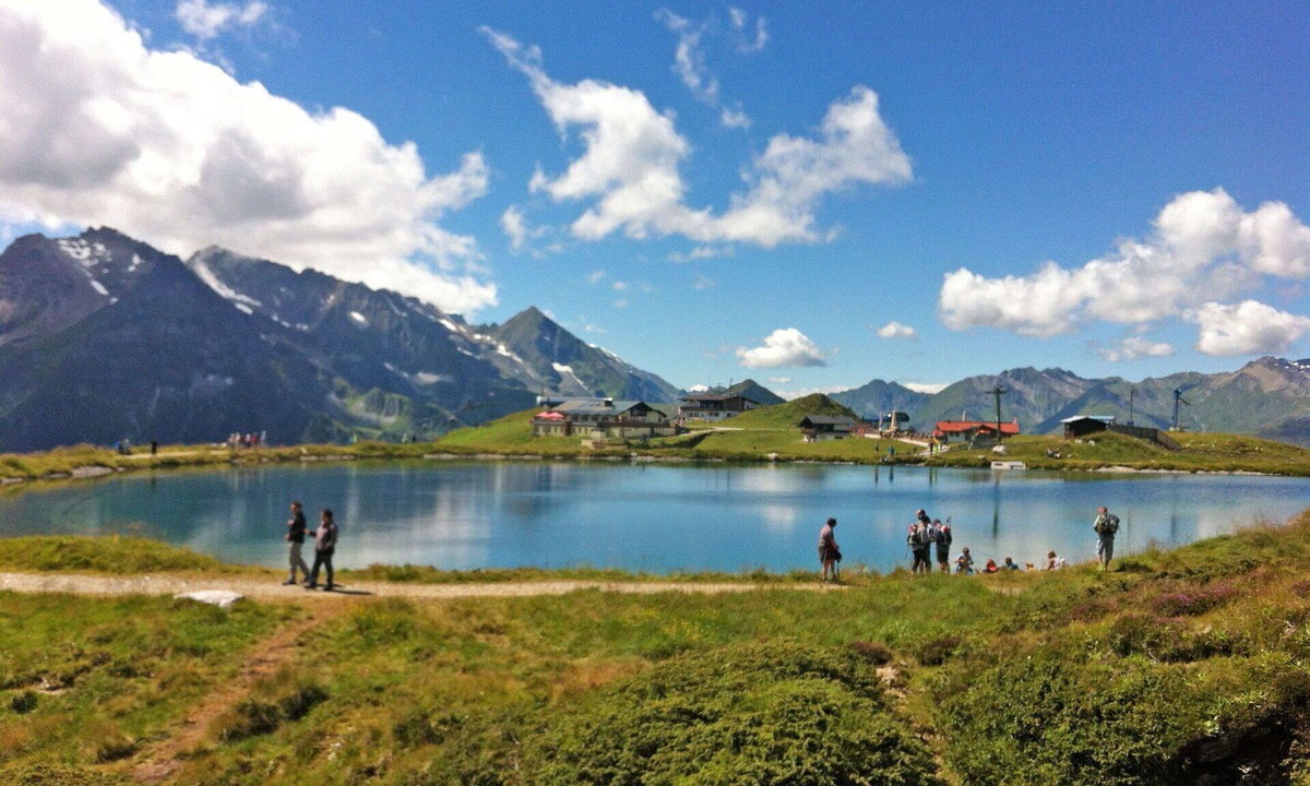 Mayrhofen Apartment | Cosy apartment for 2 guests with WIFI, terrace and pets allowed