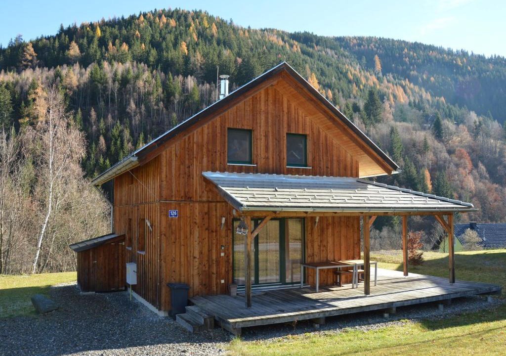 Stadl an der Mur Ski Chalet | Cosy Chalet in Stadl an der Mur with Valley Views