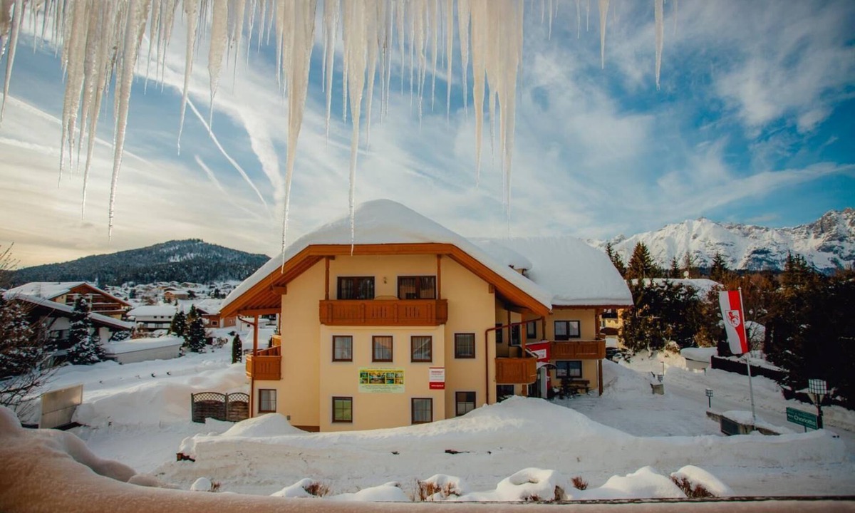 Seefeld in Tirol Apartment | Cozy apartment near the center Seppi by MoniCare
