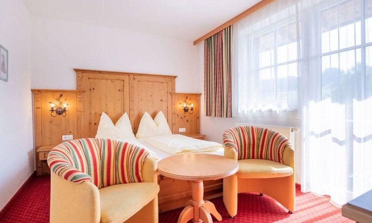 Am Feuersang Apartment | Double room with shower, WC - Feriengut Fingerhof