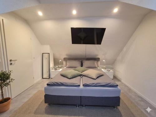 Traunfeld Apartment | Drei-FreeParking Self-Check-In