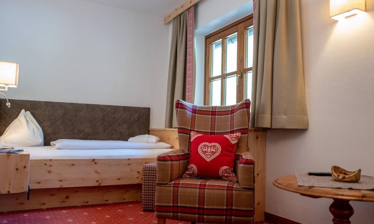 Bad Kleinkirchheim Hotel | Einbettzimmer - Biobauernhof-hotel-gasthof Hinteregger