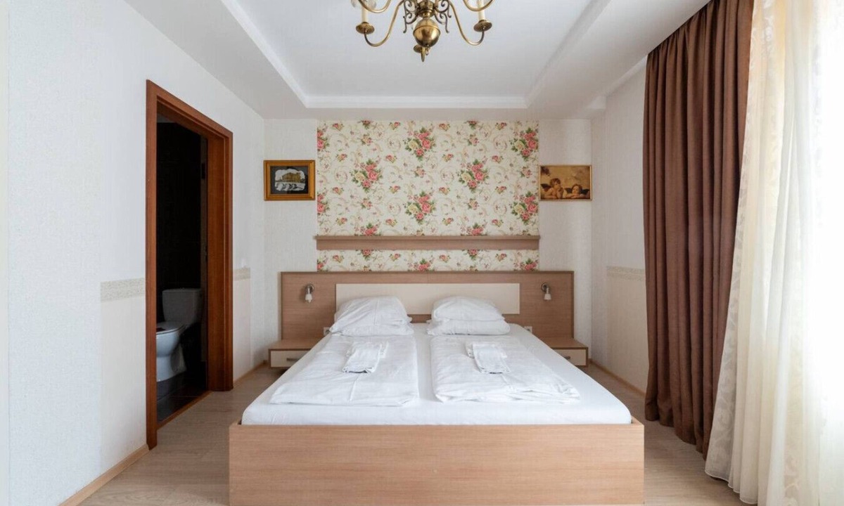 Haslau-Maria Ellend Apartment | FarawayHomes Aparthotel Vienna Airport #4