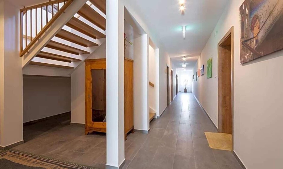 Kremsmuenster Apartment | FarawayHomes Studios Kremsmünster