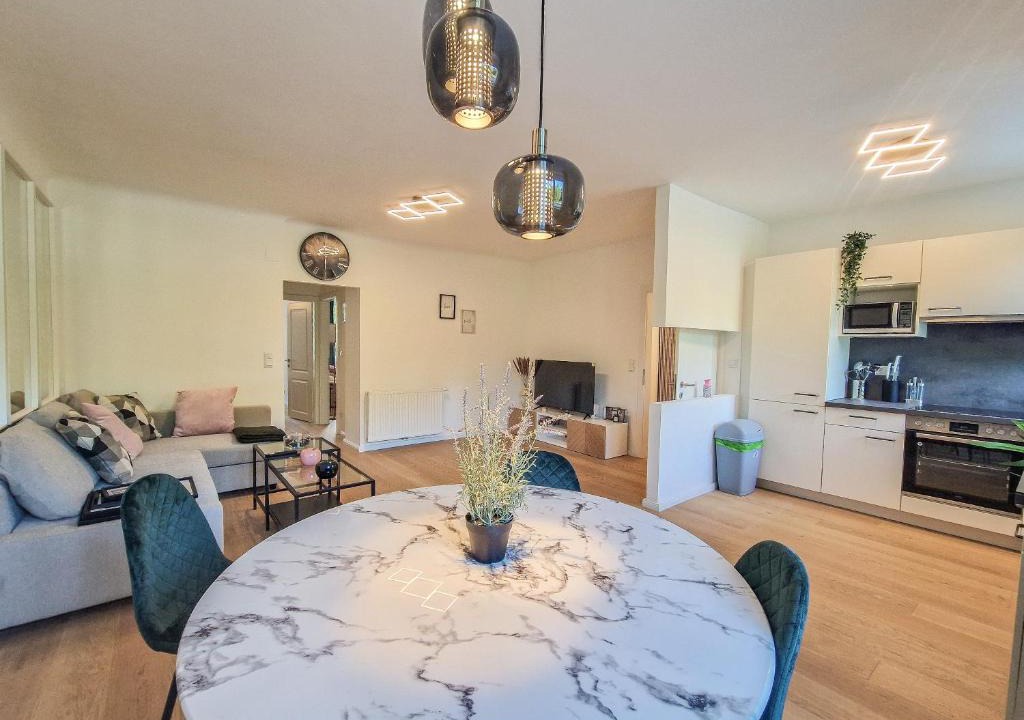 Leopoldstadt Apartment | FeelHome-Donau-6 Gäste-WiFi-Smart TV