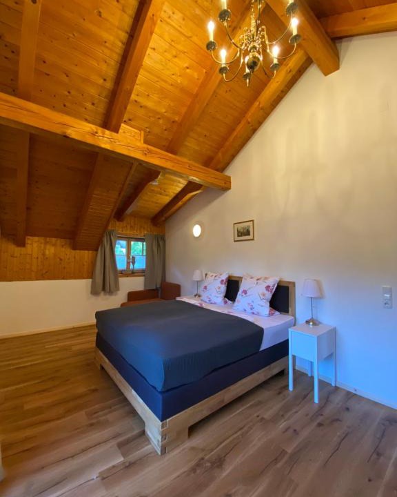 Neukirchen bei Altmunster Apartment | Ferienwohnung Attwengerhof