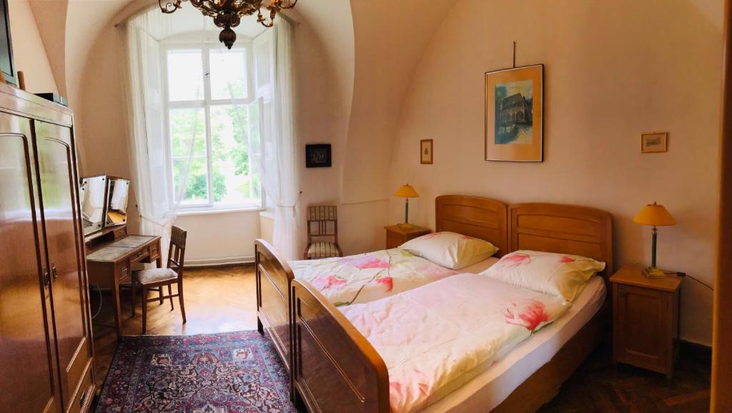 Schrattenthal Apartment | Ferienwohnung Schloss Schrattenthal