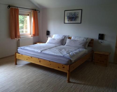 Gmund District Apartment | Ferienwohnungen Susanna Haubner