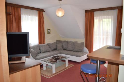 Bad Waltersdorf Bed & Breakfast | Frühstückspension Krump