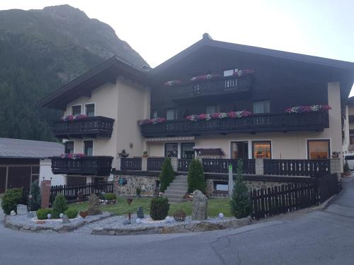 Plangeross Bed & Breakfast | Haus Margret
