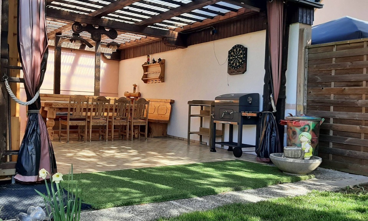 Spielberg House | Holiday Home 'Am Ring' with Private Terrace, Private Garden and Wi-Fi