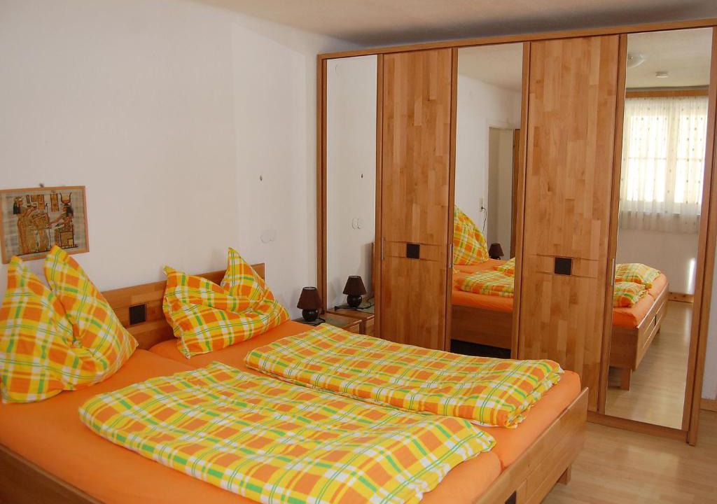 Pernegg an der Mur House | Holiday Home Krechen Alm by Interhome