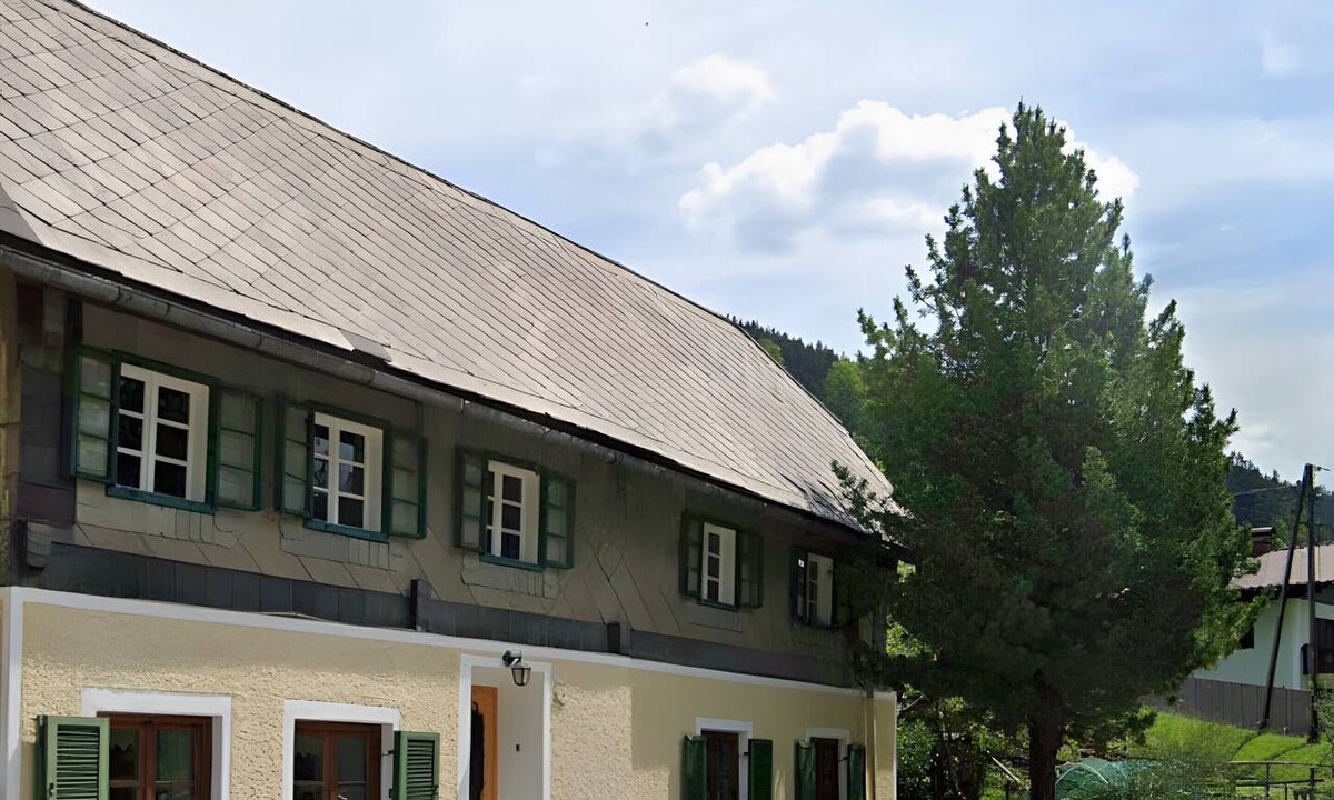 Stanz Im Murztal House | Holiday Home Rossegger with Mountain View, Private Garden and Wi-Fi