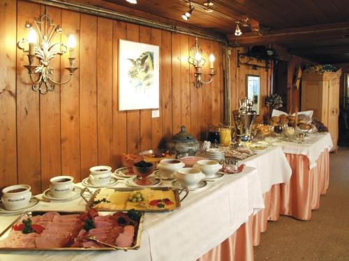 Hirschegg Hotel | Hotel Adler Garni