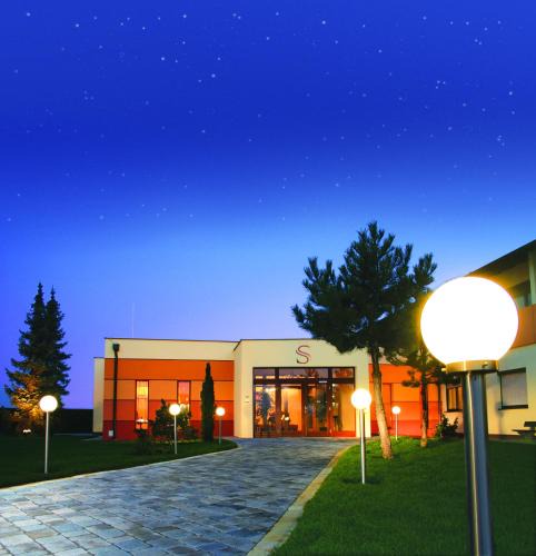 Wiener Neustadt Hotel | Hotel garni Steinfeld