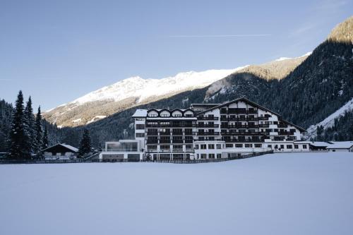 Kaunertal Hotel | Hotel Weisseespitze