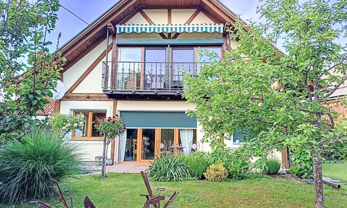 Schiefling am See Apartment | Idyllische Panorama-Südwohnung in Wörtherseenähe by Interhome