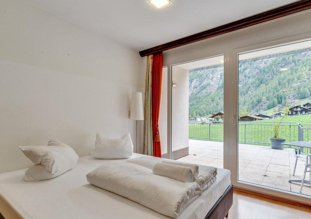 Zwieselstein Apartment | International House Sölden Studio mit Terrasse ZW 4