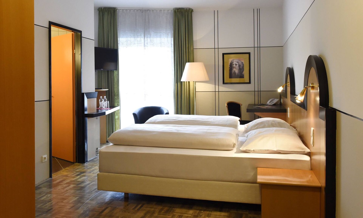 Sankt Veit an der Glan Hotel | Kunsthotel Fuchspalast