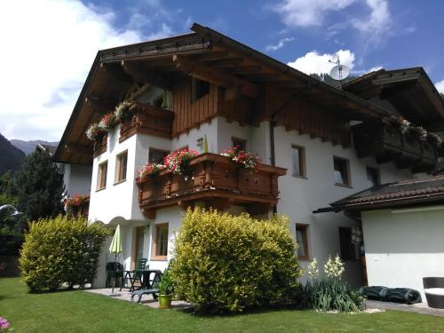 Neustift Im Stubaital Apartment | Landhaus Müller