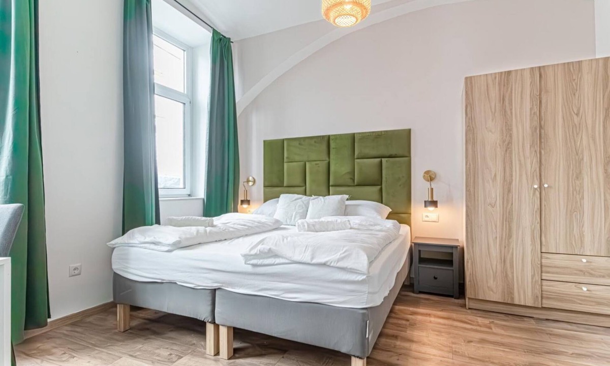Funfhaus Apartment | Lovely 1BR Apt. w/Ensuite Washer Near Westbahnhof