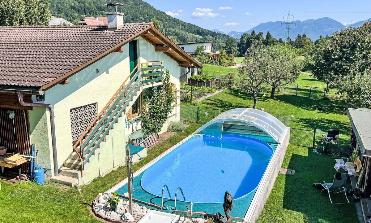 Rupertiberg Apartment | Lovely apartment for 5 people with WIFI, pool, TV, balcony and pets allowed