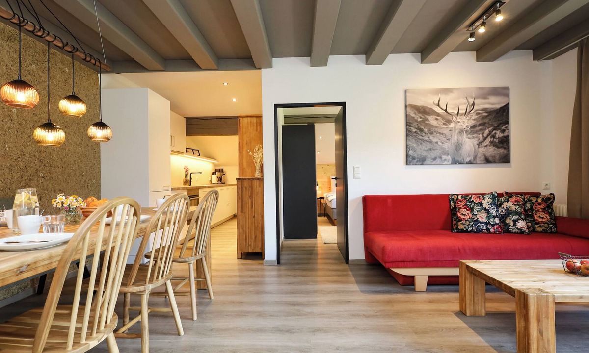 Hopfgarten Markt Apartment | Modern apartment, 500m to the ski lift