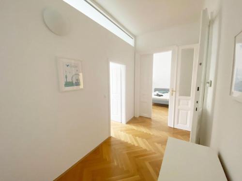 Wahring Apartment | Modern, Bright, Spacious 3-Room-Apartment in a Nice Area of Vienna