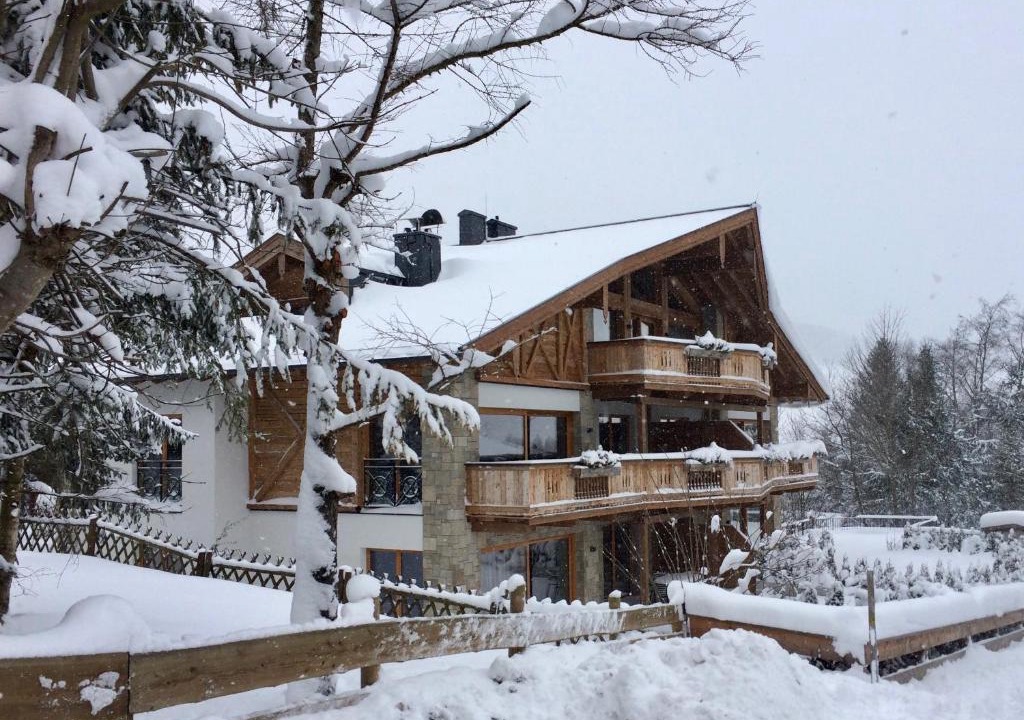 Rain Apartment | Mountain Lodge