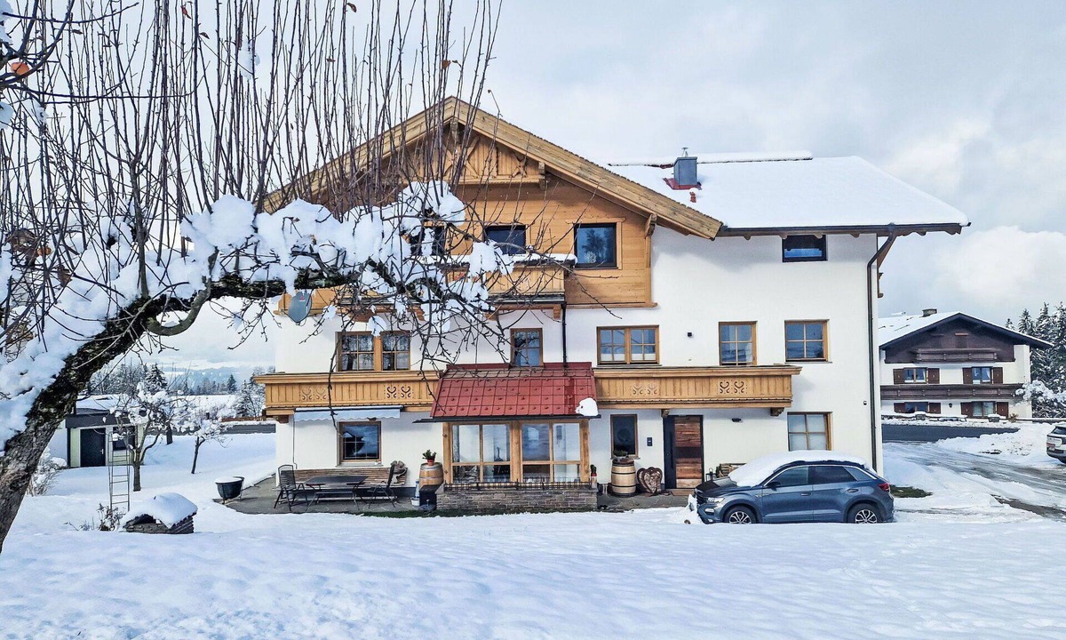 Außerweerberg Apartment | Nice apartment for 3 people with WIFI, TV and balcony