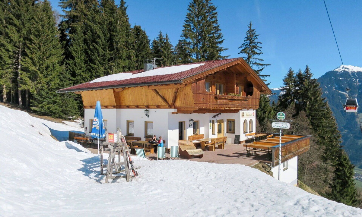 Emberg Apartment | Nice apartment for 4 guests with WIFI, TV and terrace